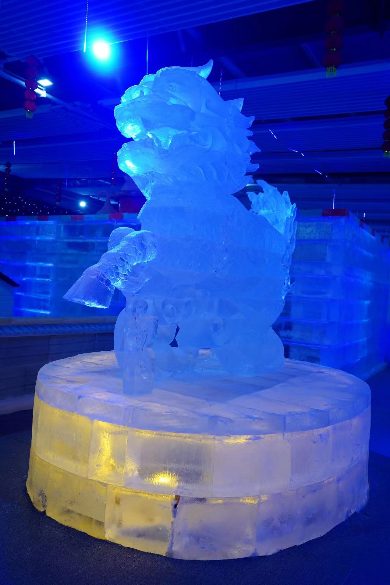 亚洲最大室内冰雕馆现身河北冰雪节